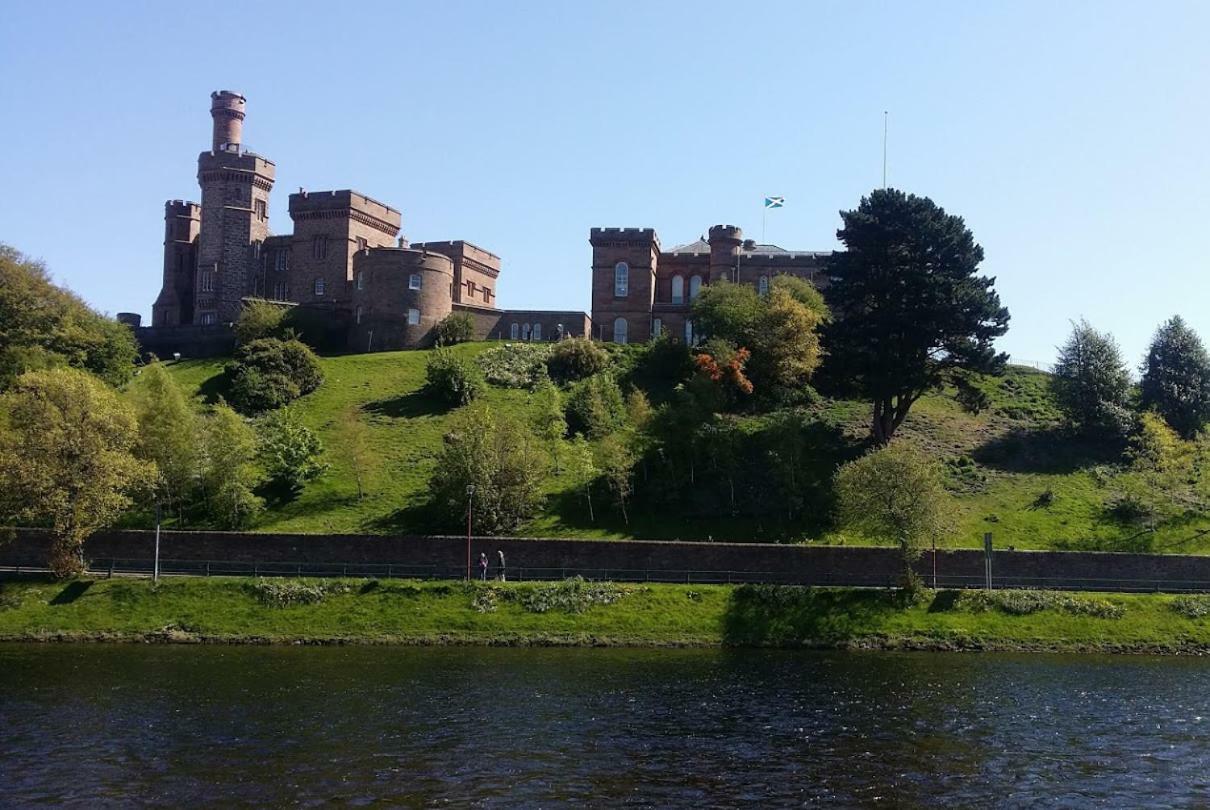 Ness City Apartments Inverness Buitenkant foto